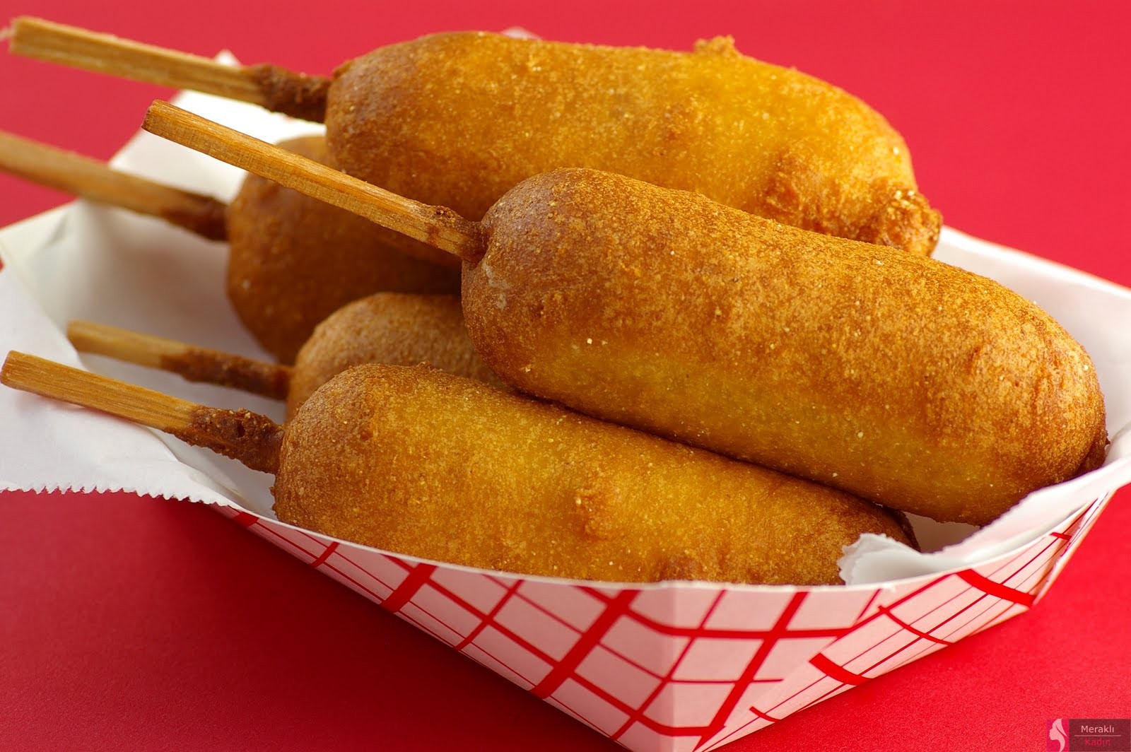 Çıtır Sosis (Corn Dogs) Tarifi